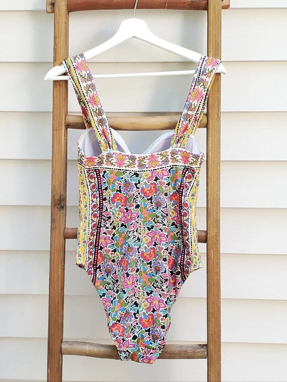 Boden pleated sweetheart